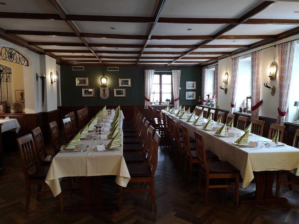 Hotel Maierbraeu อัลโทมุนสเทอร์ ภายนอก รูปภาพ