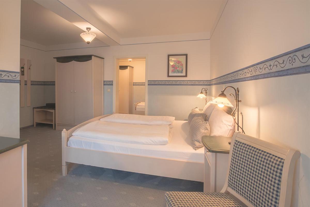 Hotel Maierbraeu อัลโทมุนสเทอร์ ภายนอก รูปภาพ
