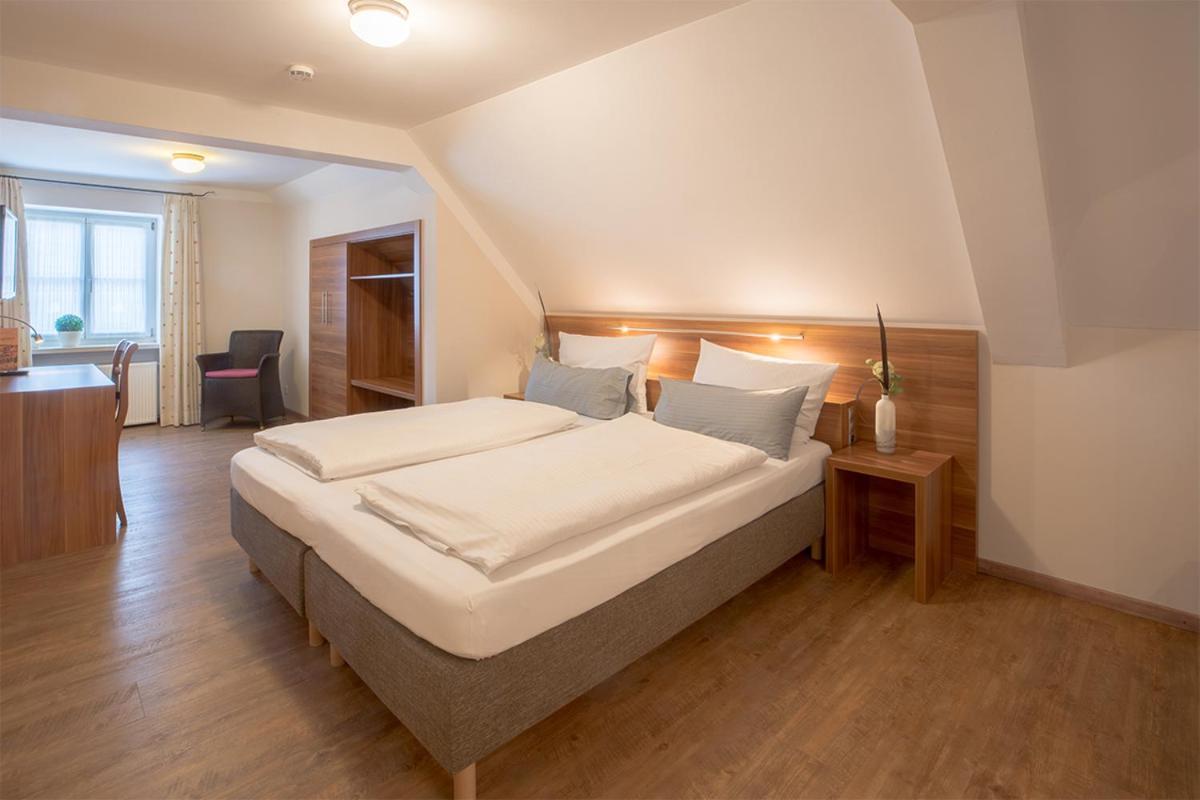 Hotel Maierbraeu อัลโทมุนสเทอร์ ภายนอก รูปภาพ
