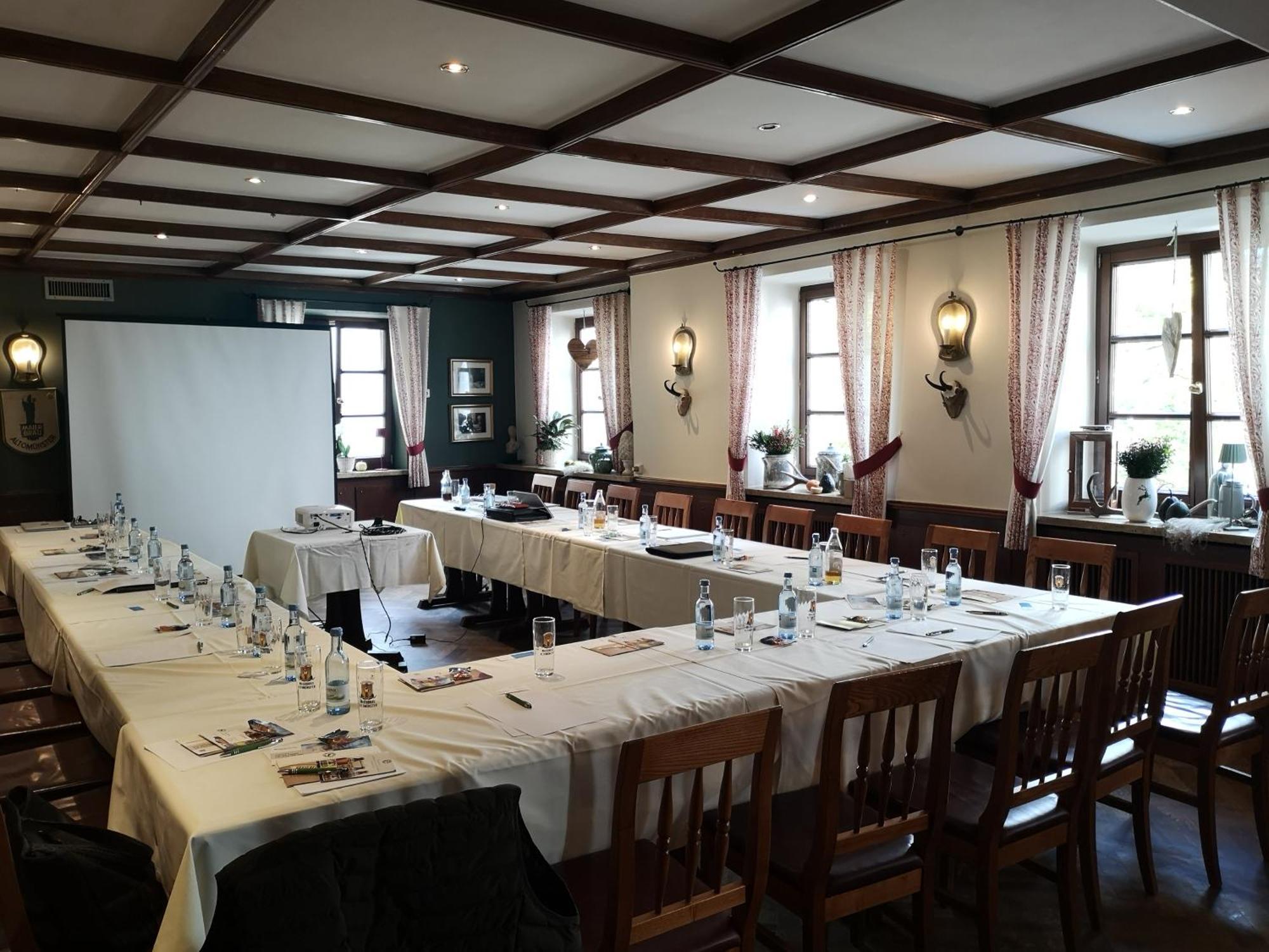 Hotel Maierbraeu อัลโทมุนสเทอร์ ภายนอก รูปภาพ